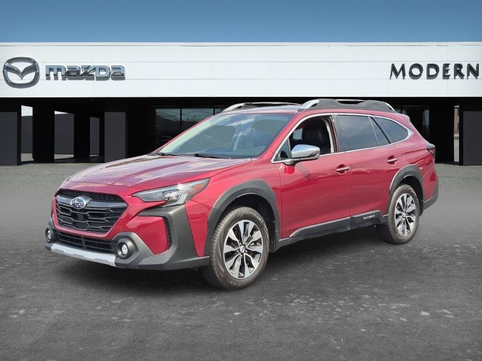 2025 Subaru Outback Touring — photo 1 of 40