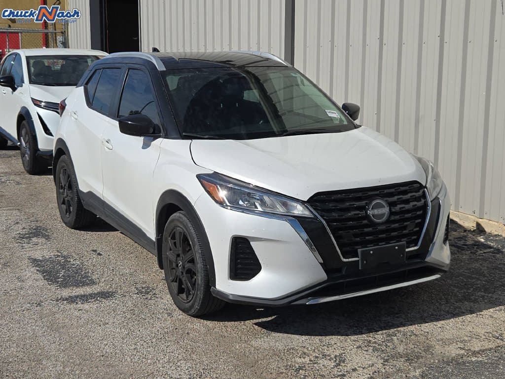 2024 Nissan Kicks SV — photo 1 of 10