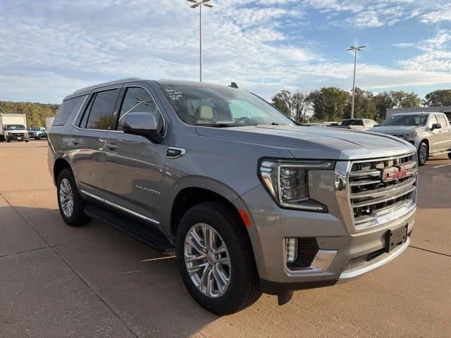 2024 GMC Yukon SLT — photo 1 of 25