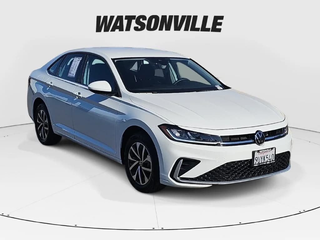2025 Volkswagen Jetta Base — photo 1 of 41