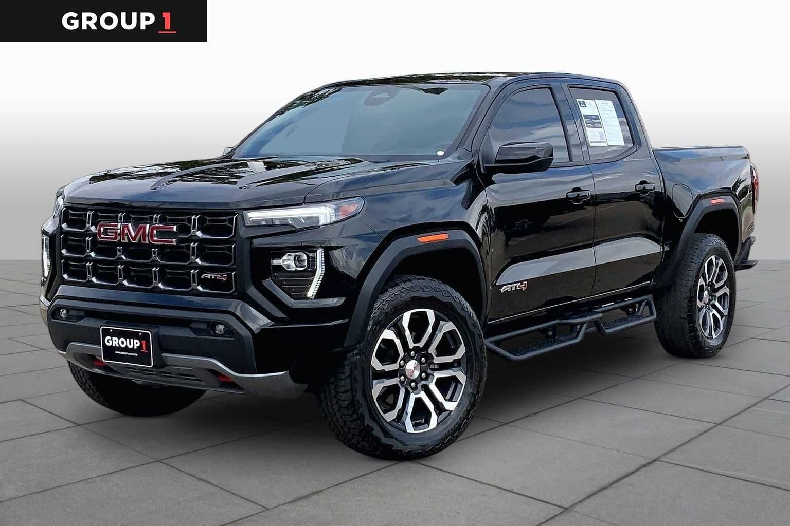 2024 GMC Canyon 4WD AT4 — photo 1 of 37