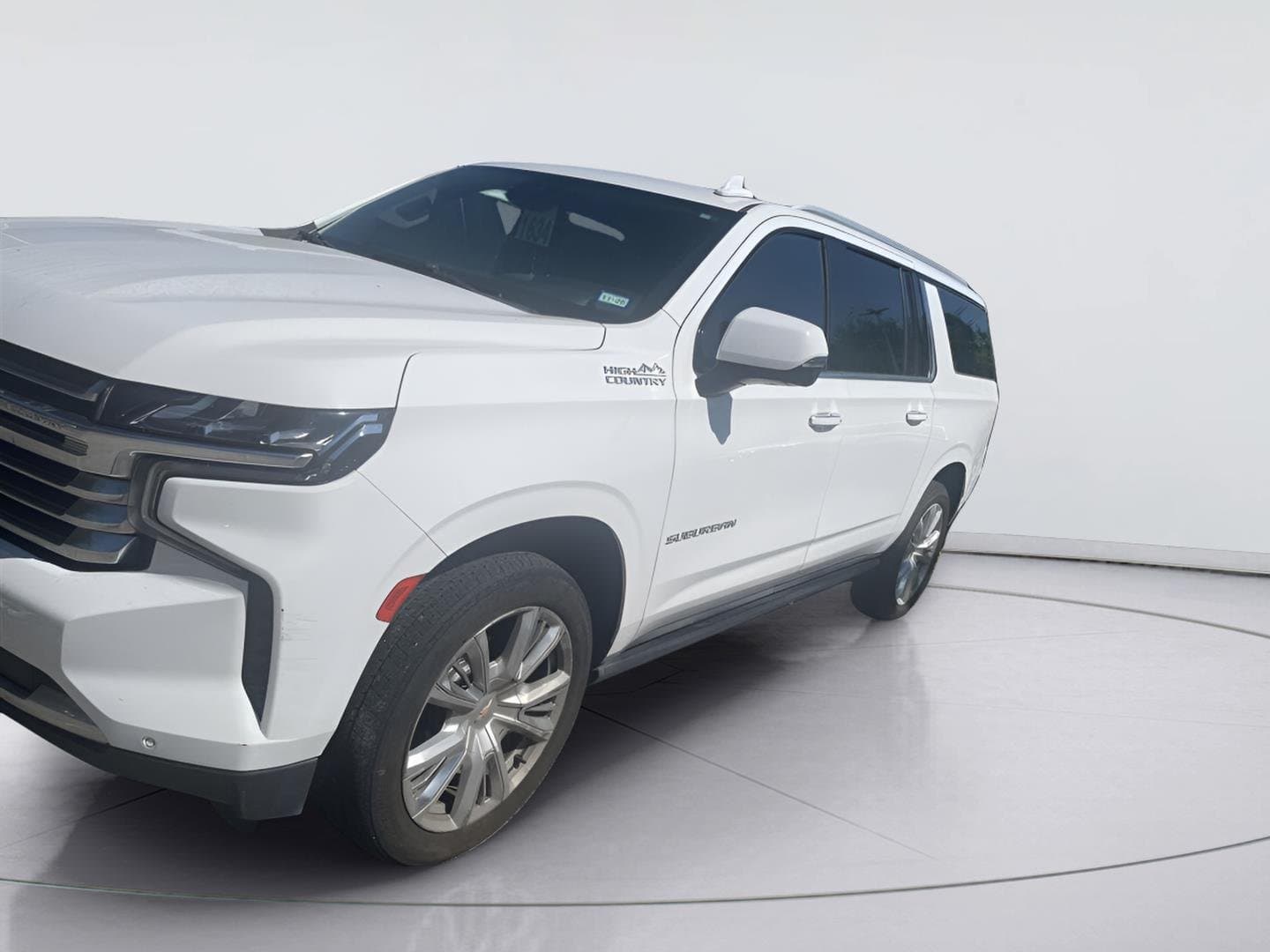 2023 Chevrolet Suburban High Country — photo 1 of 2