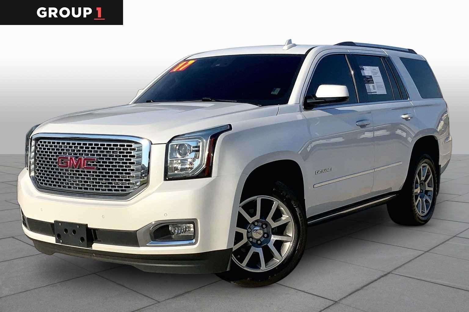 2017 GMC Yukon Denali — photo 1 of 33
