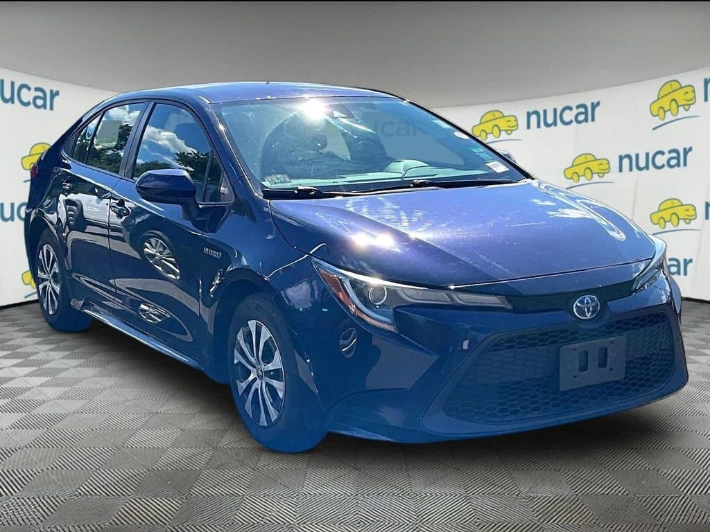 2020 Toyota Corolla Hybrid LE — photo 1 of 3