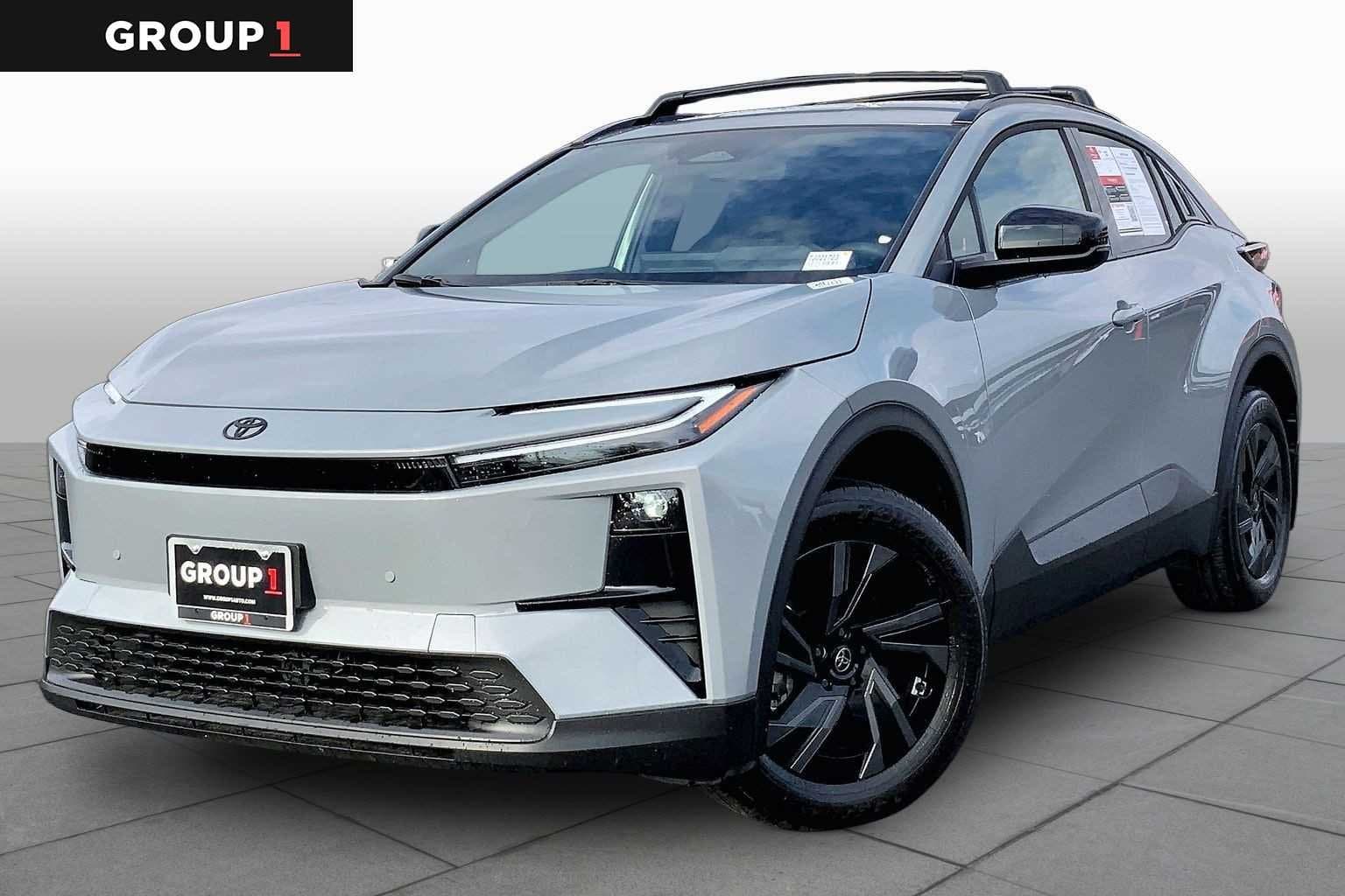 2026 Toyota C-HR SE — photo 1 of 36