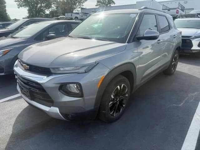 2023 Chevrolet Trailblazer LT — photo 1 of 6