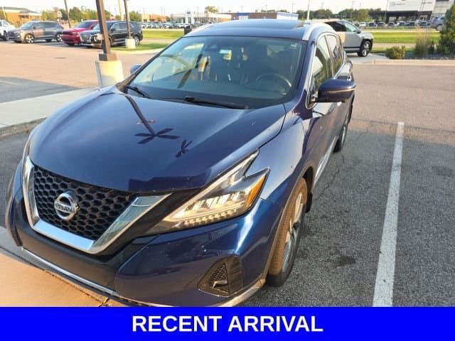 2019 Nissan Murano SL — photo 1 of 19