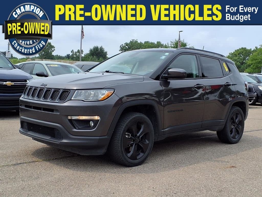 2020 Jeep Compass Latitude — photo 1 of 21