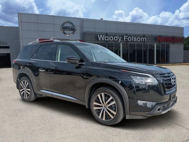 2024 Nissan Pathfinder Platinum — photo 1 of 34
