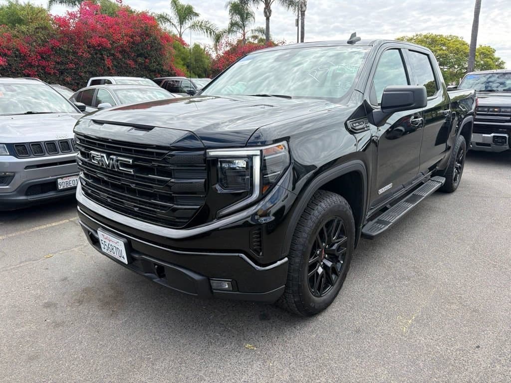 2025 GMC Sierra 1500 Elevation — photo 1 of 13