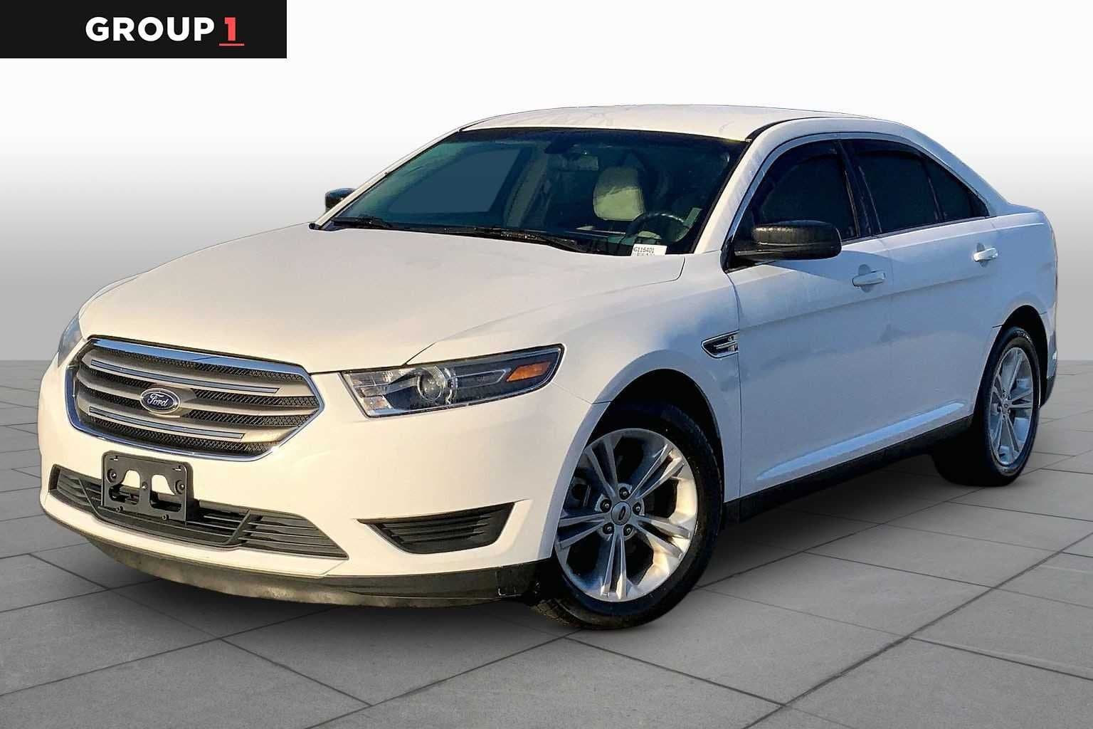 2017 Ford Taurus SE — photo 1 of 29