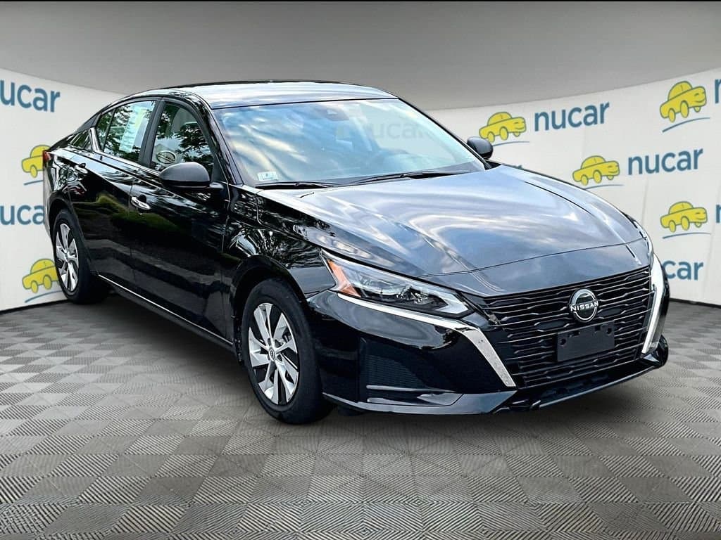 2024 Nissan Altima 2.5 S — photo 1 of 3