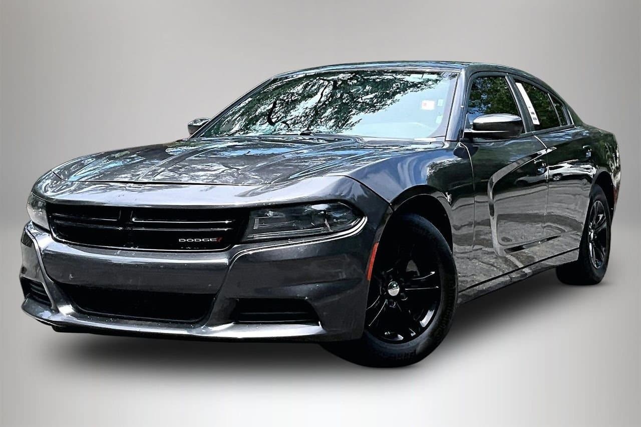 2022 Dodge Charger SXT — photo 1 of 35