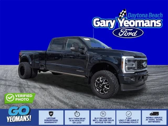 2025 Ford Super Duty F-350 DRW Platinum — photo 1 of 28