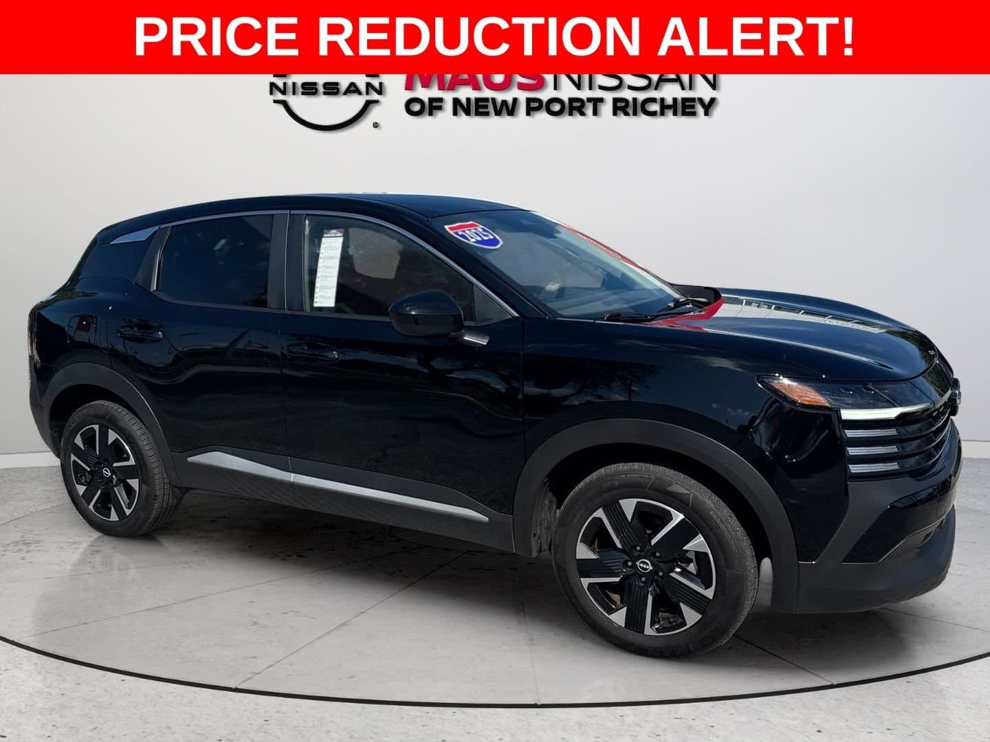 2025 Nissan Kicks SV — photo 1 of 24