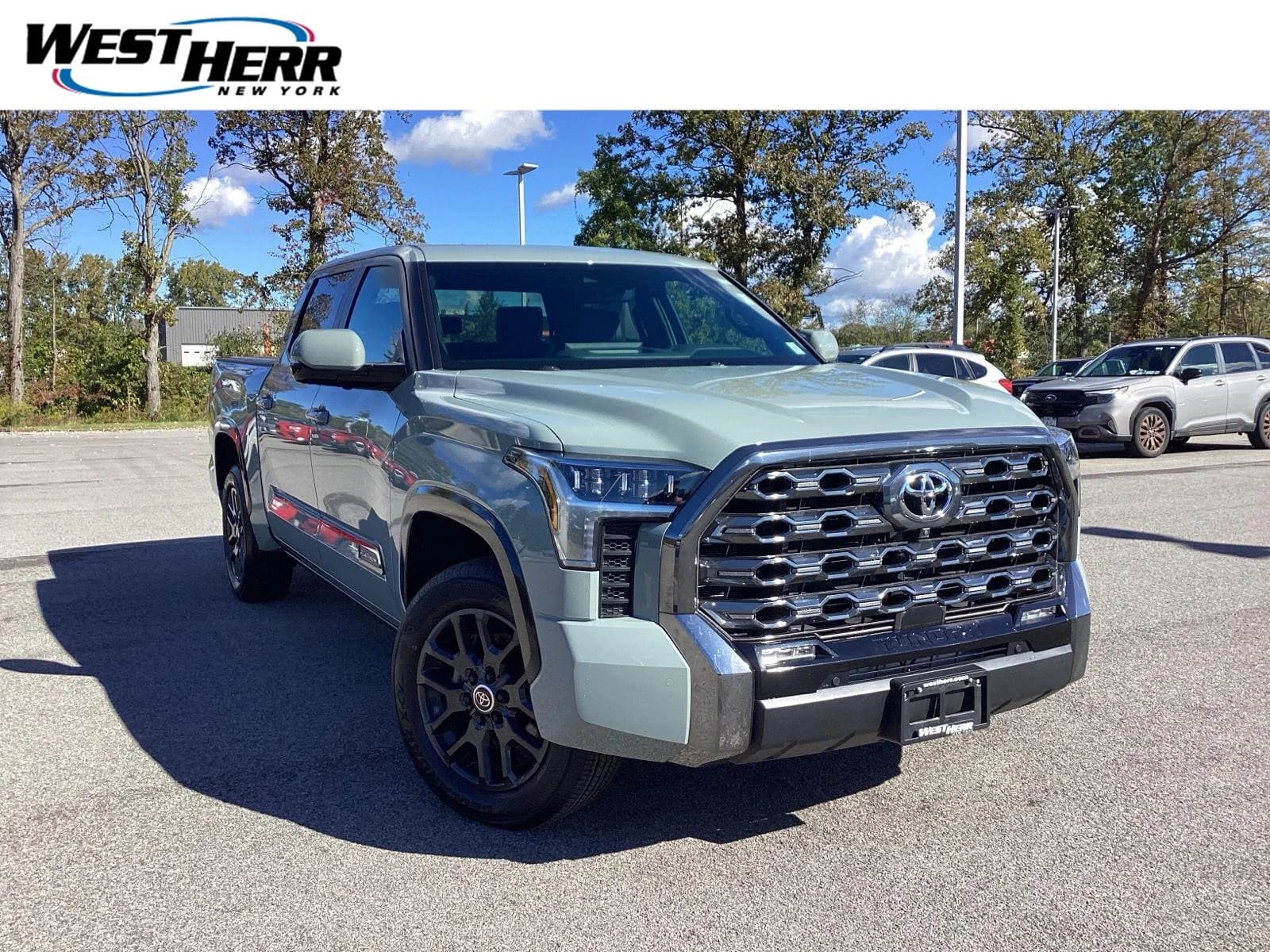 2024 Toyota Tundra 4WD Platinum — photo 1 of 29