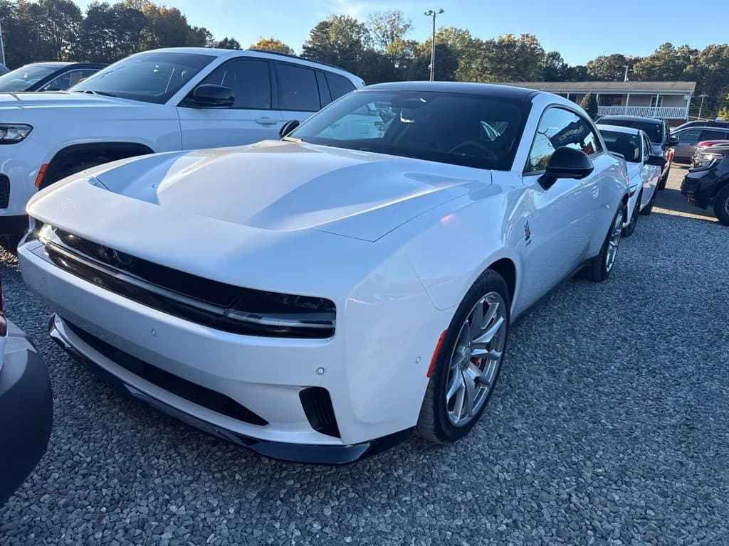 2024 Dodge Charger Daytona Base — photo 1 of 4