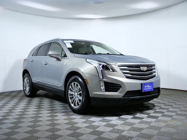 2019 Cadillac XT5 Luxury AWD — photo 1 of 29