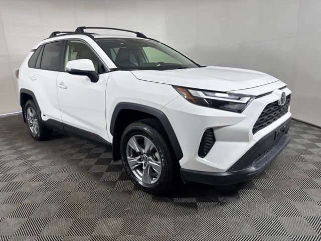 2025 Toyota RAV4 Base — photo 1 of 22