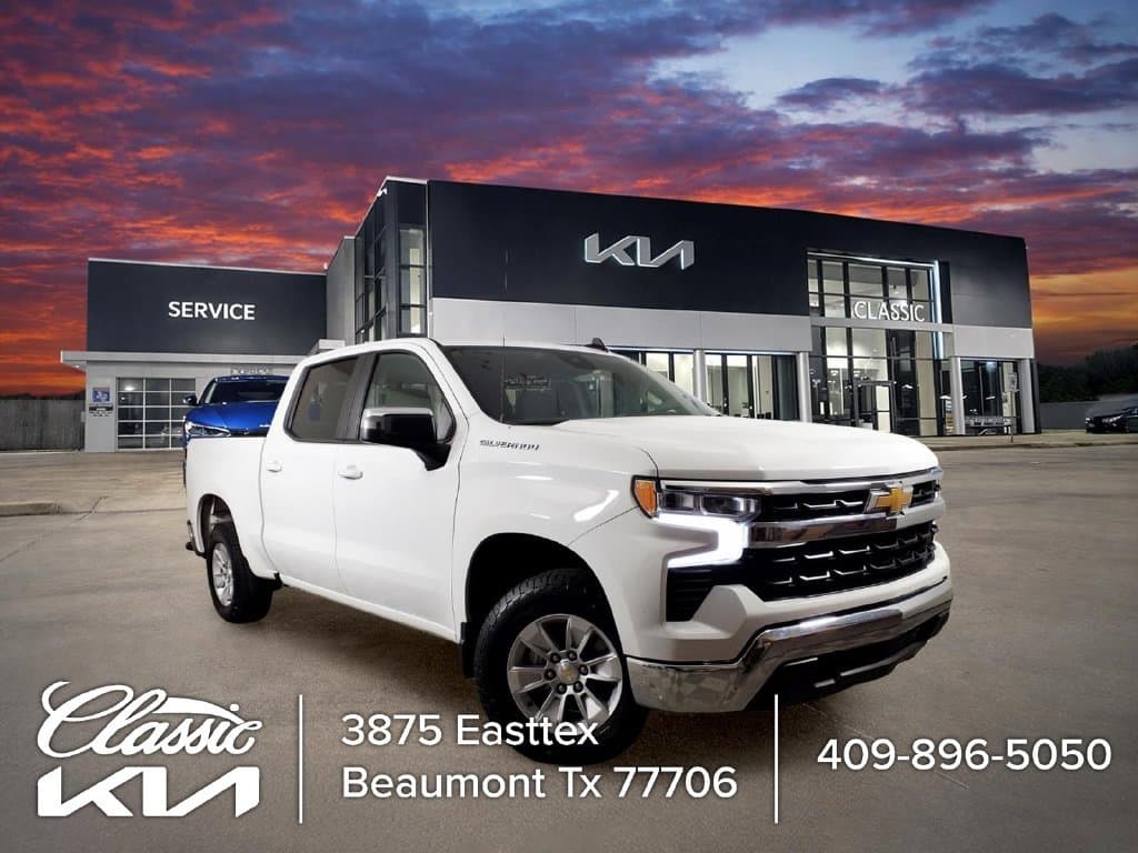 2025 Chevrolet Silverado 1500 LT — photo 1 of 25