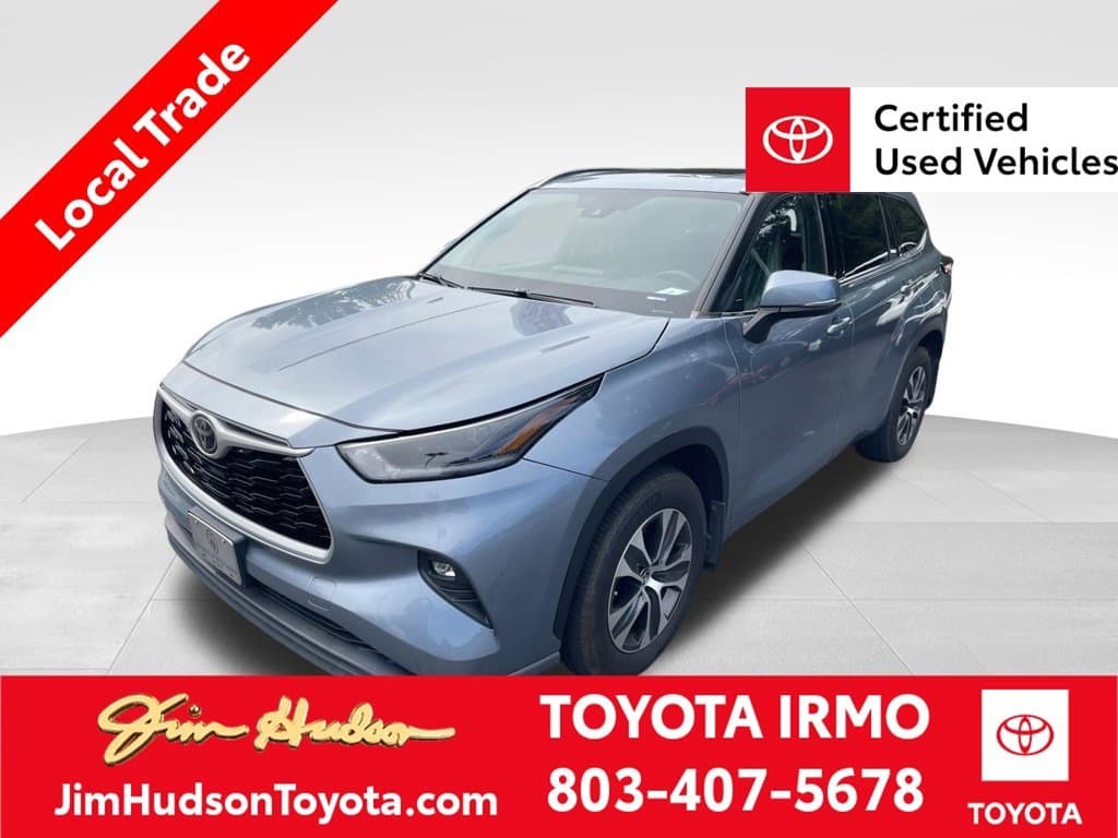 2021 Toyota Highlander XLE — photo 1 of 5