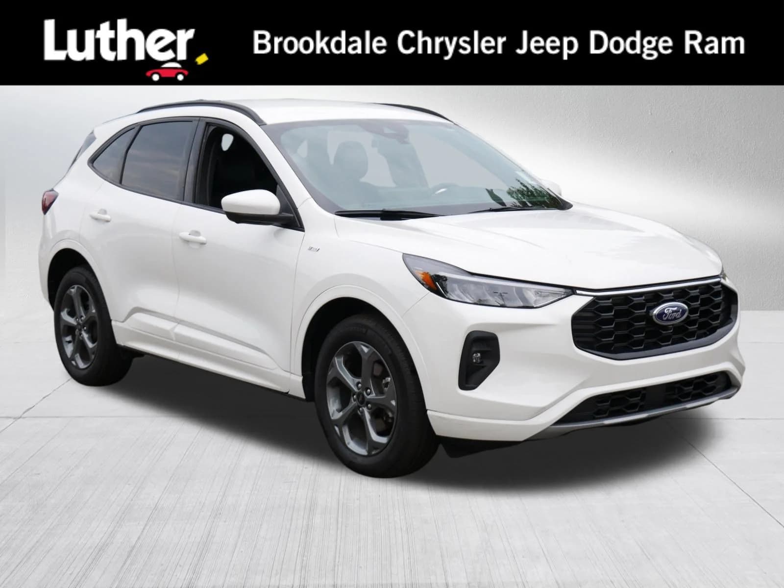 2023 Ford Escape ST-Line Select — photo 1 of 36