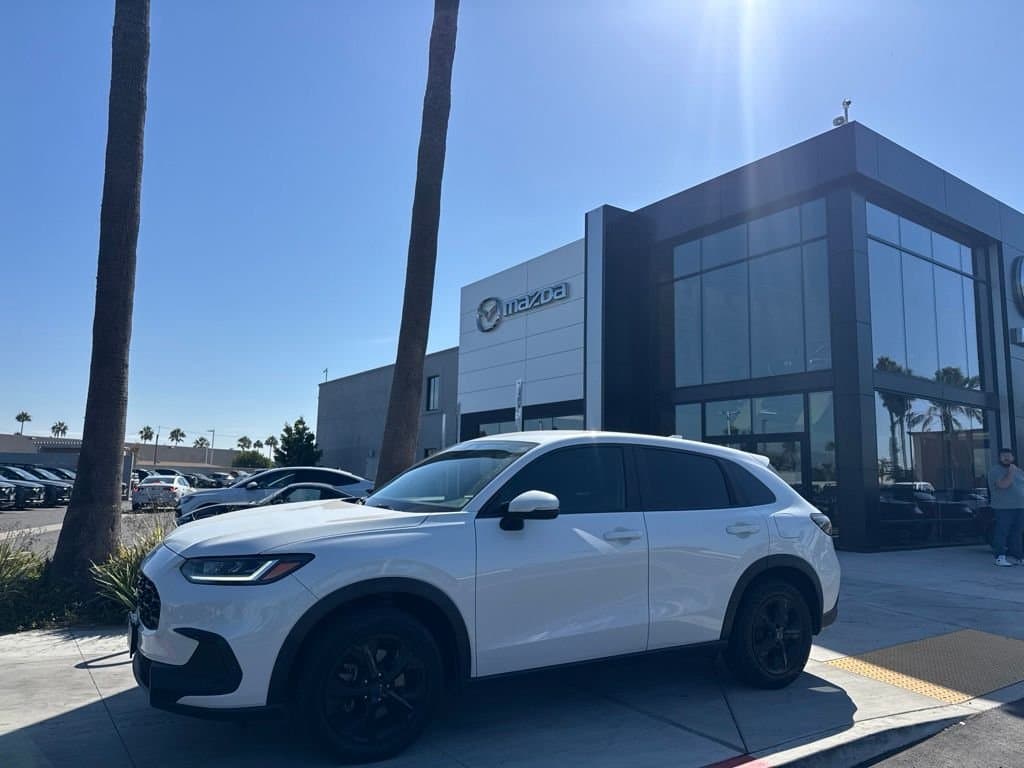 2023 Honda HR-V LX — photo 1 of 41