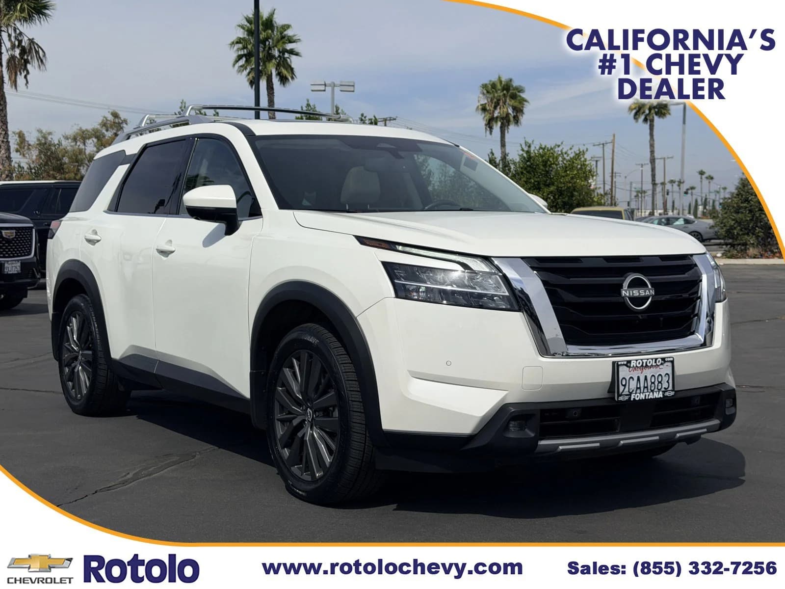2022 Nissan Pathfinder SL — photo 1 of 31