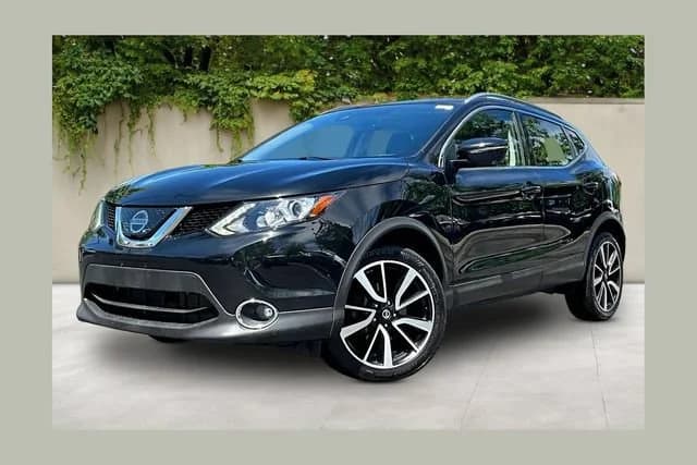 2019 Nissan Rogue Sport SL — photo 1 of 35