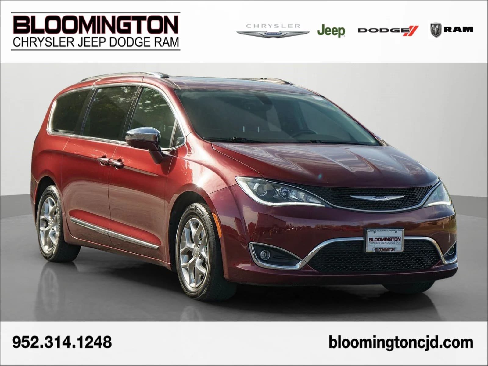 2019 Chrysler Pacifica Limited — photo 1 of 30