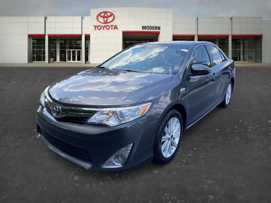 2012 Toyota Camry XLE — photo 1 of 26