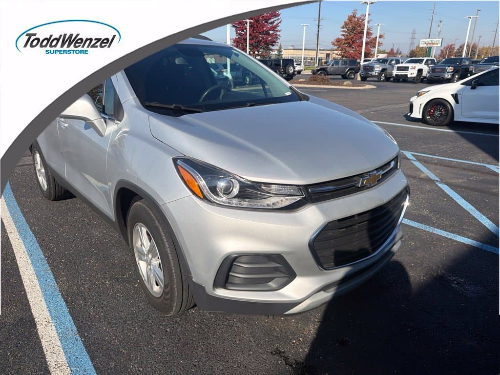 2017 Chevrolet Trax LT — photo 1 of 13