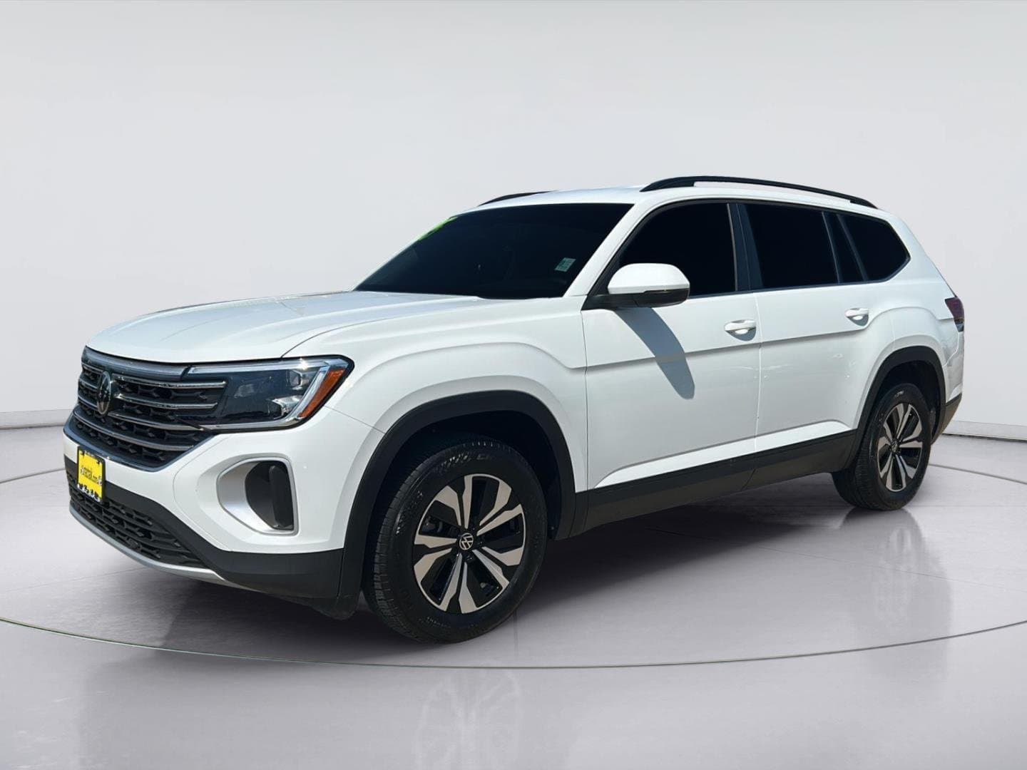 2025 Volkswagen Atlas 2.0T SE — photo 1 of 36