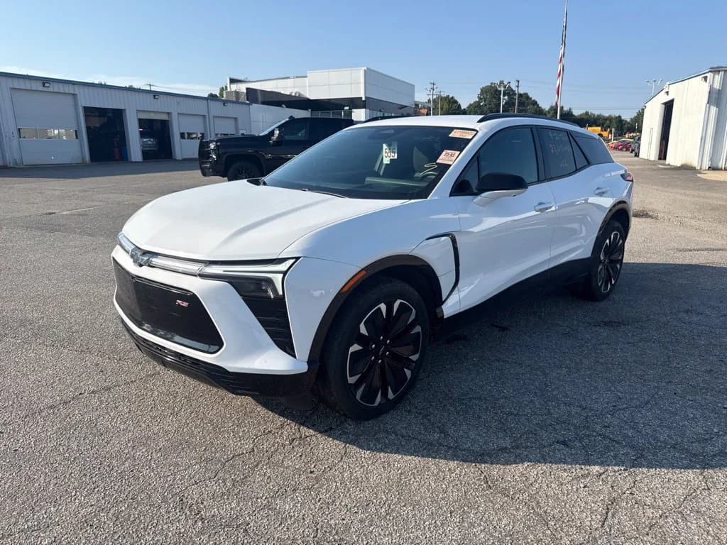 2024 Chevrolet Blazer EV eAWD RS — photo 1 of 15