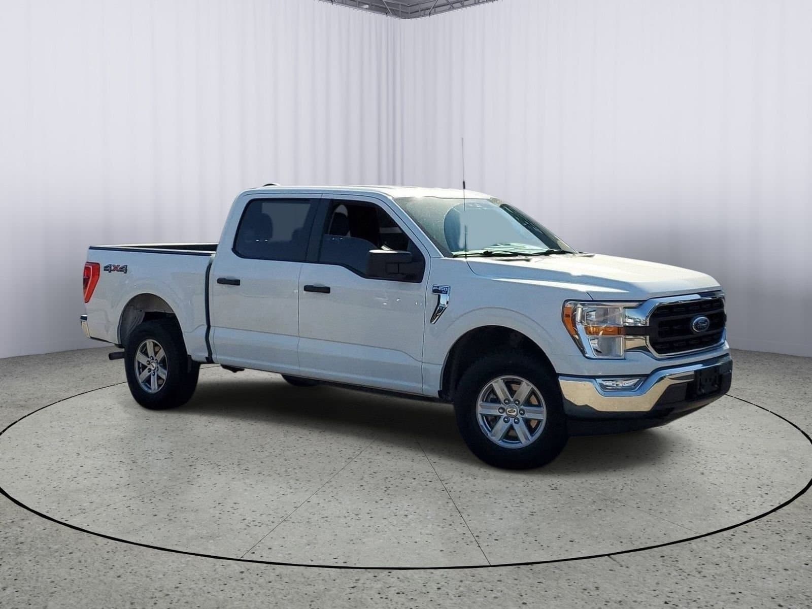 2021 Ford F-150 XLT — photo 1 of 30
