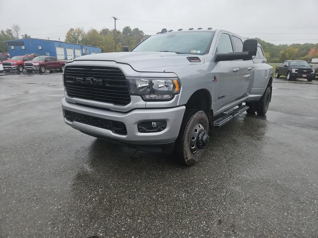 2021 RAM 3500 Big Horn — photo 1 of 9