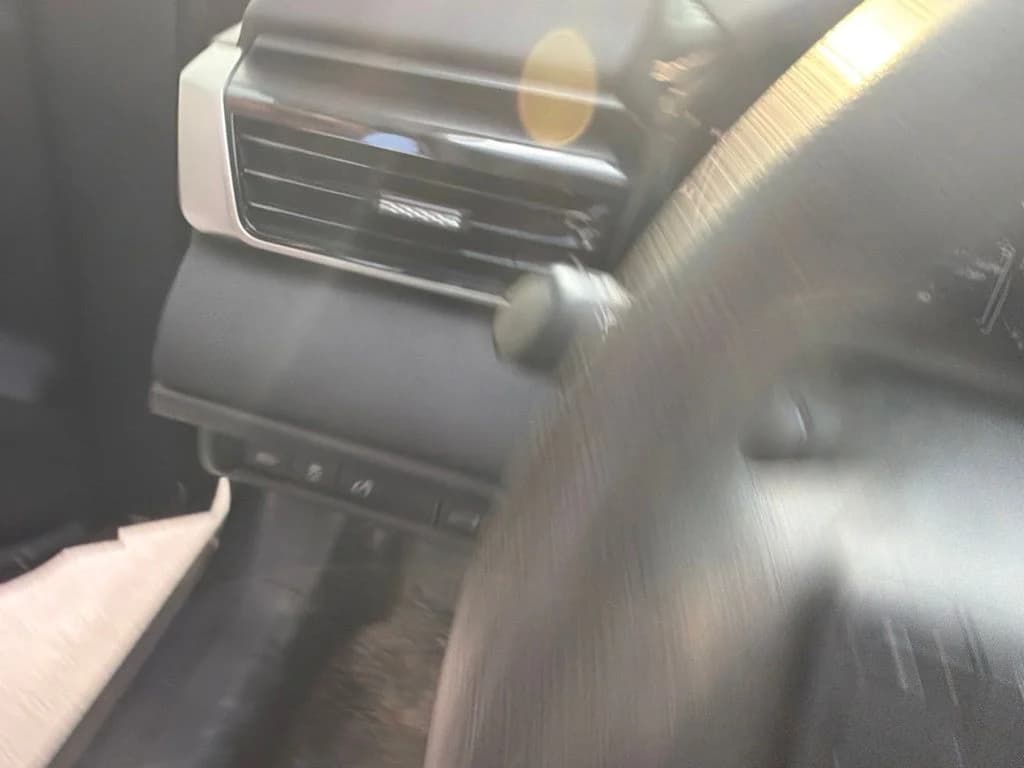 2025 Toyota Camry LE — photo 1 of 7