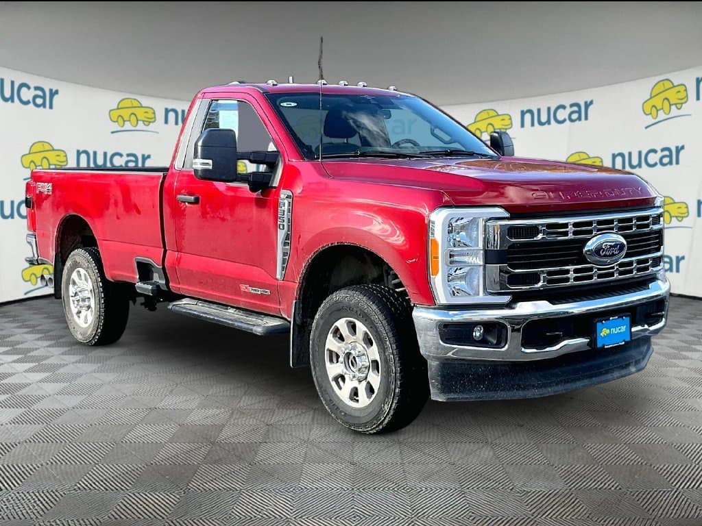 2023 Ford Super Duty F-350 SRW XLT — photo 1 of 7