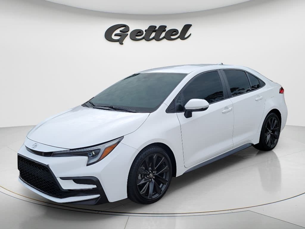 2024 Toyota Corolla SE — photo 1 of 29