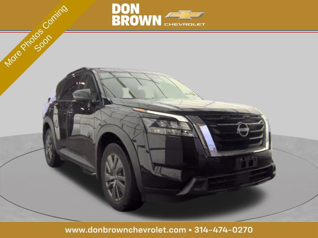 2024 Nissan Pathfinder SV — photo 1 of 8