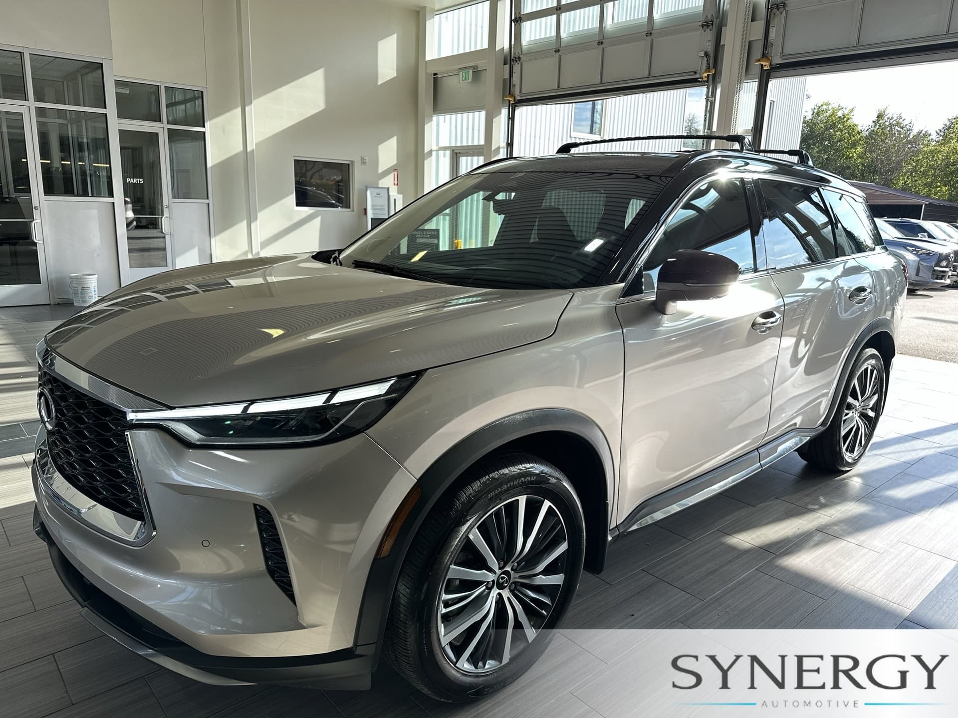 2024 INFINITI QX60 AUTOGRAPH — photo 1 of 31