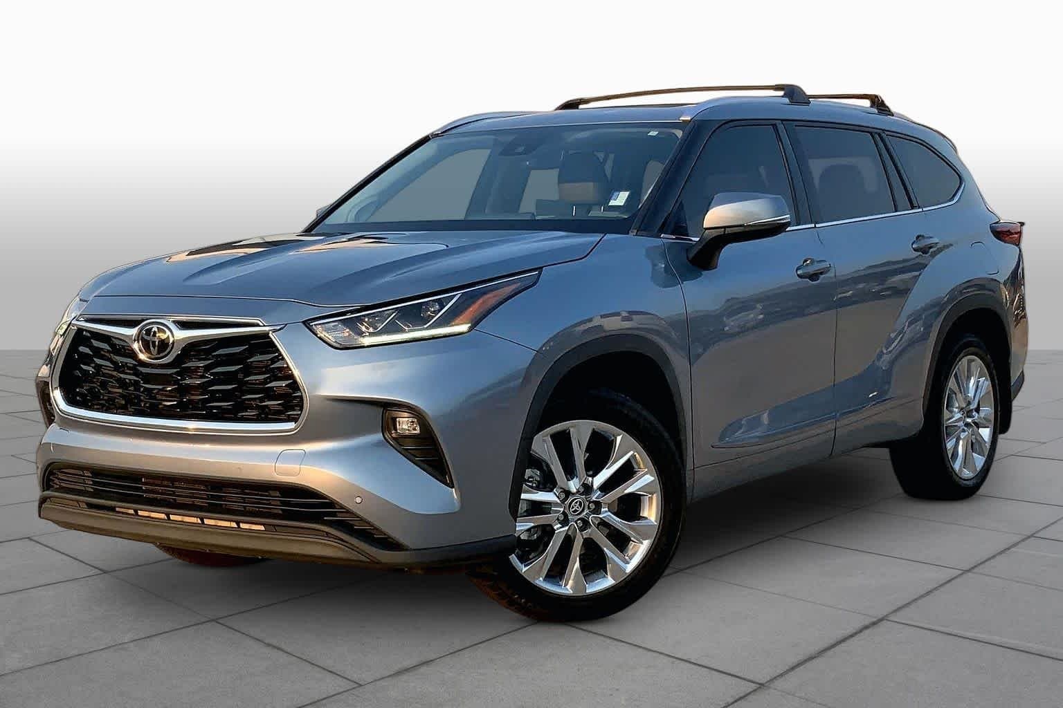 2021 Toyota Highlander Limited — photo 1 of 36