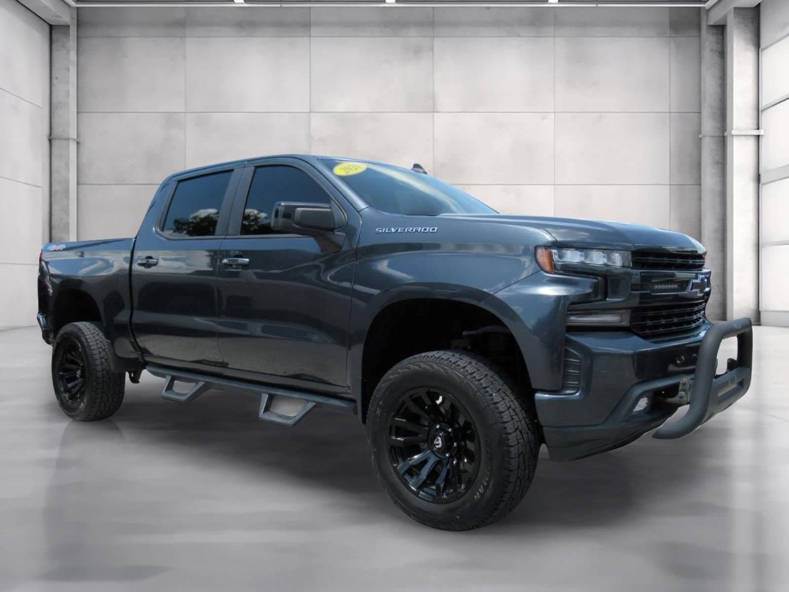 2020 Chevrolet Silverado 1500 RST — photo 1 of 34