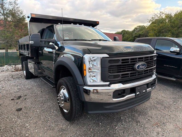 2023 Ford Super Duty F-600 DRW XL — photo 1 of 8