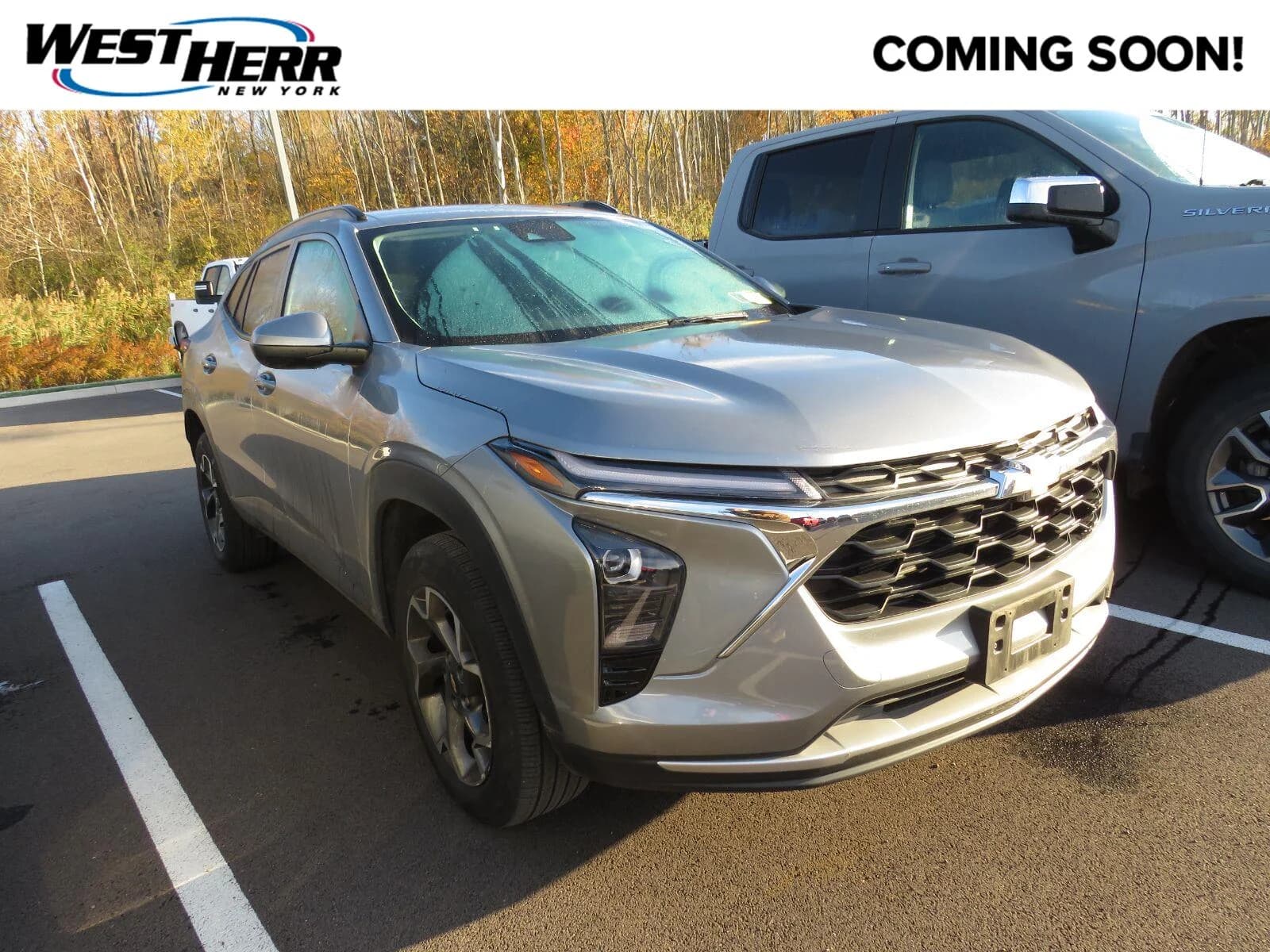 2025 Chevrolet Trax LT — photo 1 of 13