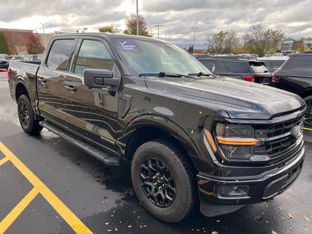2024 Ford F-150 XLT — photo 1 of 8