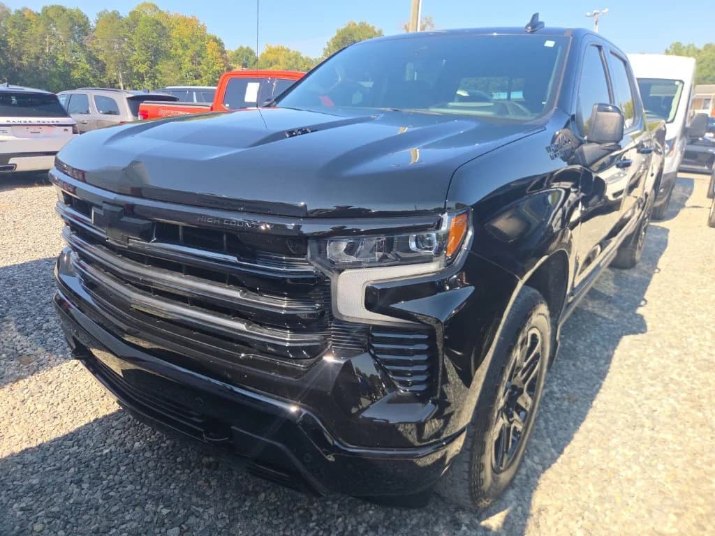 2024 Chevrolet Silverado 1500 High Country — photo 1 of 4