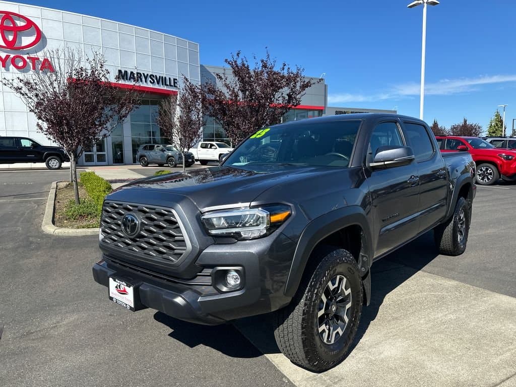 2023 Toyota Tacoma 4WD TRD Off Road — photo 1 of 28