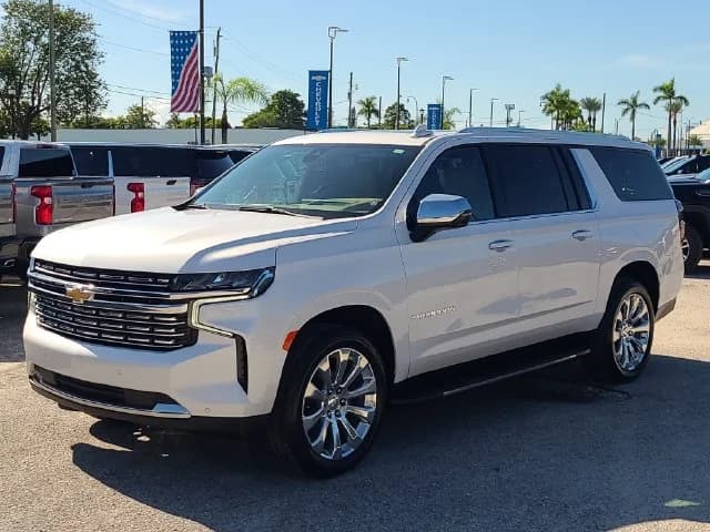 2021 Chevrolet Suburban Premier — photo 1 of 37