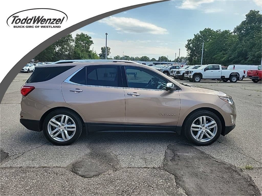 2018 Chevrolet Equinox Premier — photo 1 of 13